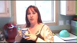 Сын не может, так мама трахает его (Трейлер)