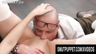 SmutPuppet - சாப்பாட்டு டீன் செக்ஸ் பெயர்த்தல்