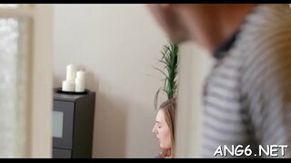 Elegant floozy Niki yaxshi zarba beradi