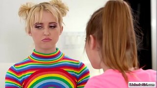 ���្តៅ carwash វ័យជំទង់រត្រដុសគ្នាផ្សេងទៀត pussy ន្ទាប់ពីការងារ