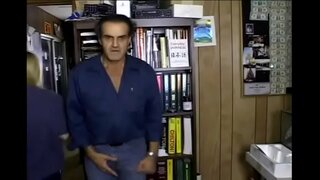 Јас плаќа за услугата на друг начин...