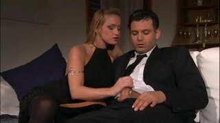 Skutečné Anální s naprosto Potěšení pro PornStar Katia Nobili a její mladý Hřebec - (HD Scény)